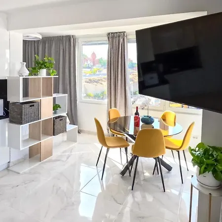 Azure View Ponderosa 719 *